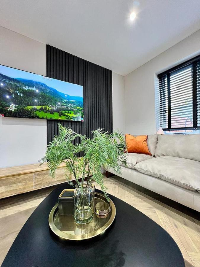 Charming 3-Bed House With 1 Parking Space Canterbury Luaran gambar