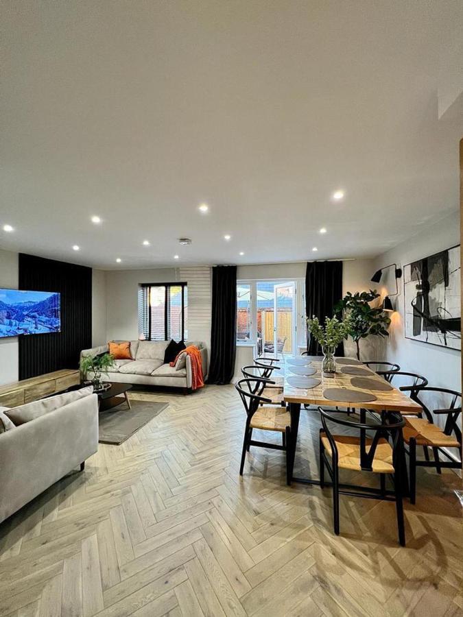 Charming 3-Bed House With 1 Parking Space Canterbury Luaran gambar